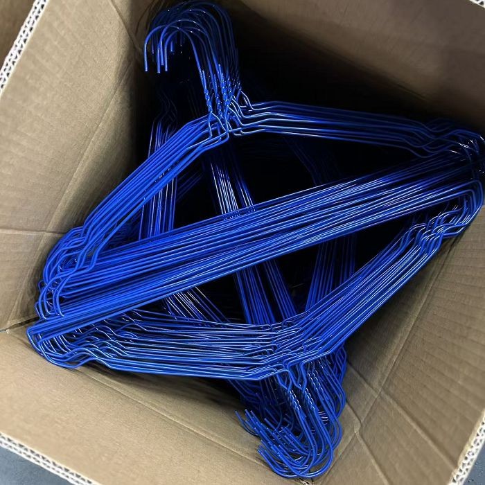 18'' White Shirt Hanger suppliers